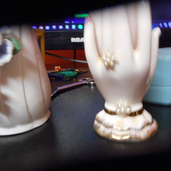 TILSO ... BUD VASE ... CERAMIC BUD VASE, HELD BY A HAND WITH RING AND BRACELET - Picture 7 of 9